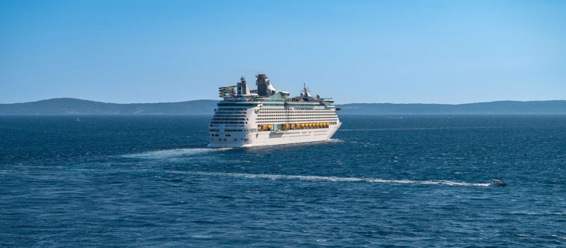 cruise-ship